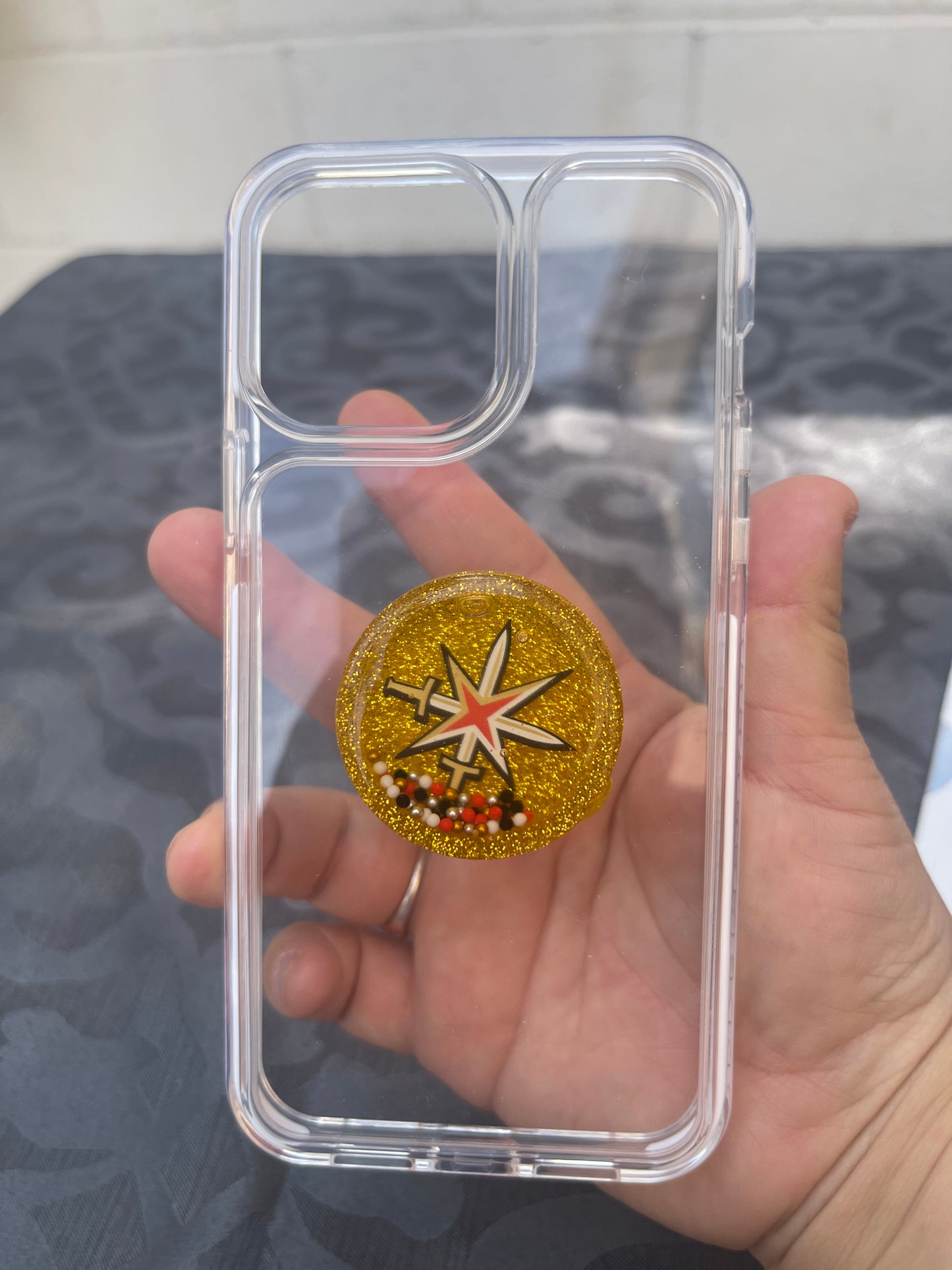 VGK Swords Circle Shaker Phone Grip- Gold